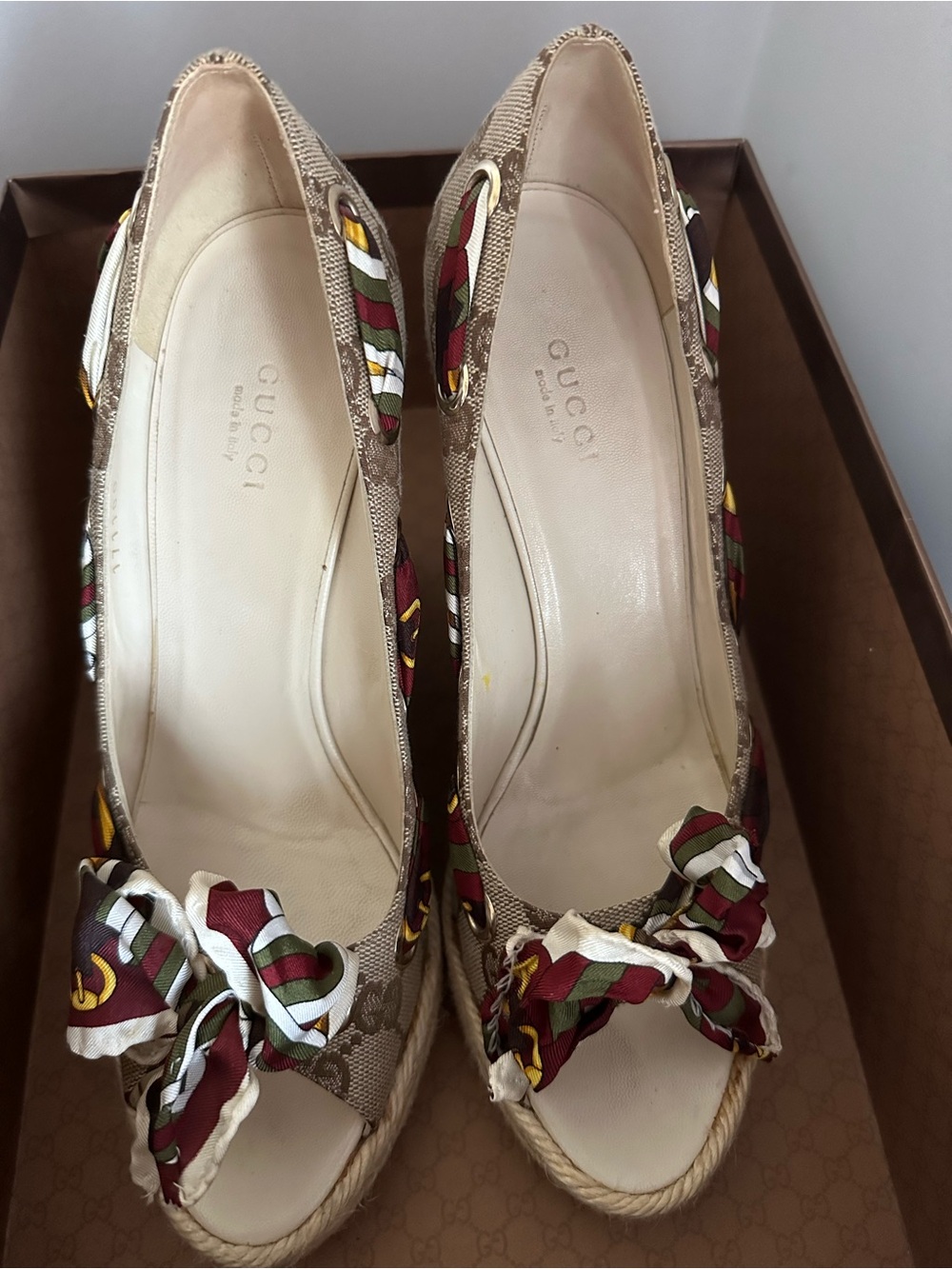 Gucci Beige GG Canvas Espadrille Wedges with Multicolor Bow
